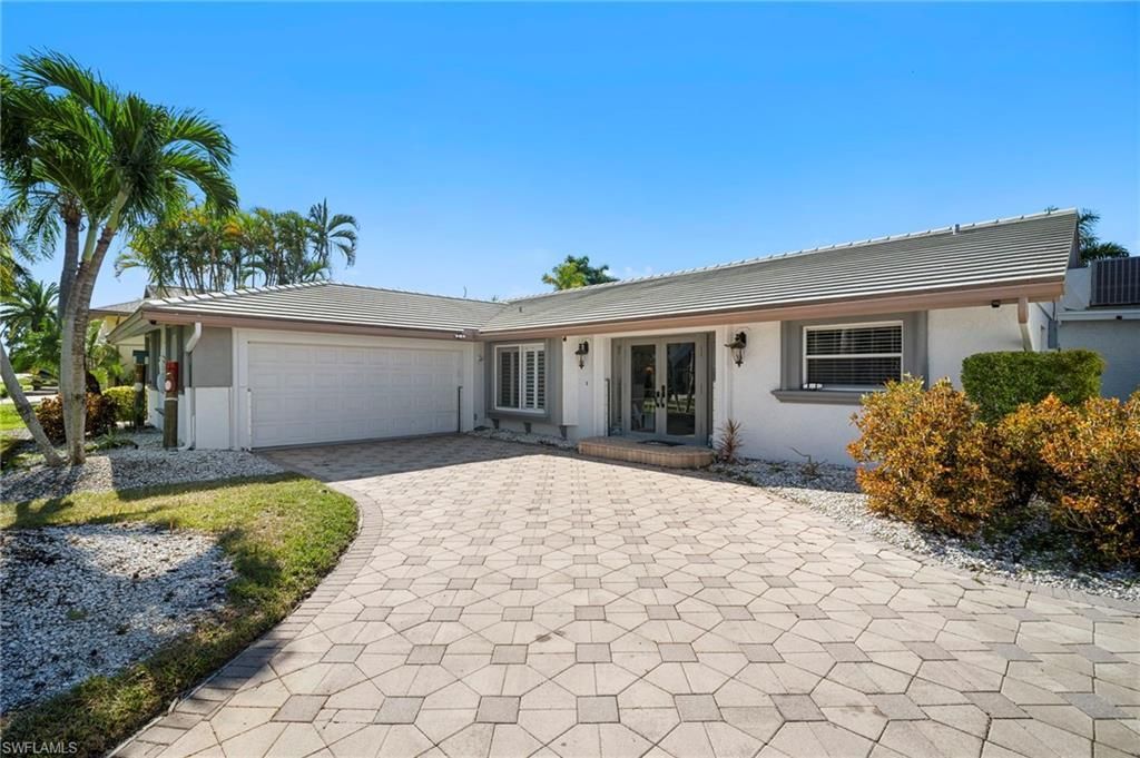 27126 Harbor Dr , Bonita Springs, FL 34135 Photo