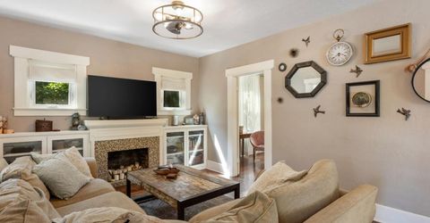 4901 V St, Sacramento, CA 95817 Photo