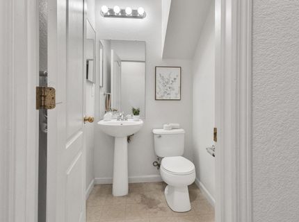 3105 English Oak Cir, Stockton, CA 95209 Photo