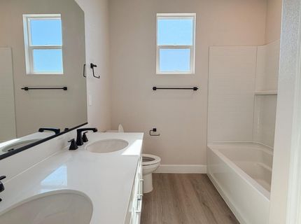 2158 Geneva Way, Manteca, CA 95337 Photo