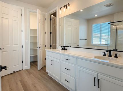 2158 Geneva Way, Manteca, CA 95337 Photo