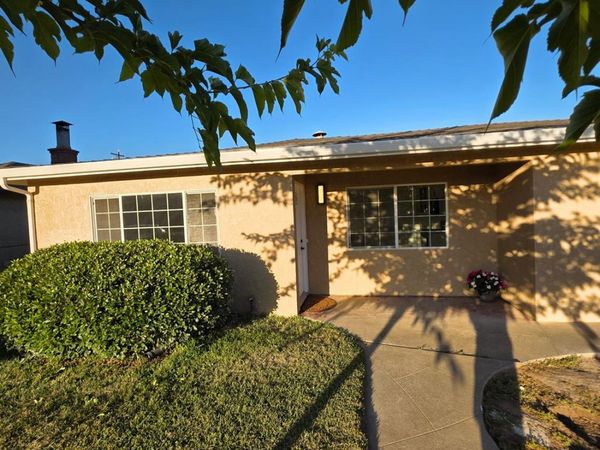 10042 Freesia Ave, Stockton, CA 95212