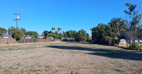 2433 Canal Dr, Stockton, CA 95204 Photo