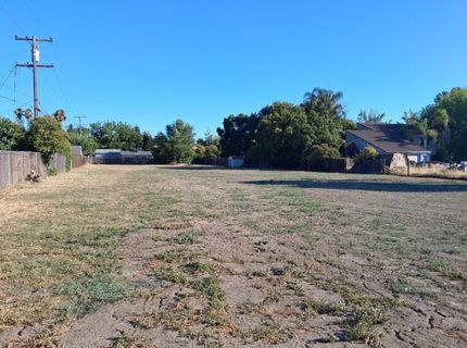2433 Canal Dr, Stockton, CA 95204 Photo