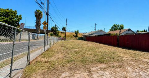 East Ct, San Jose, CA 95112 Photo