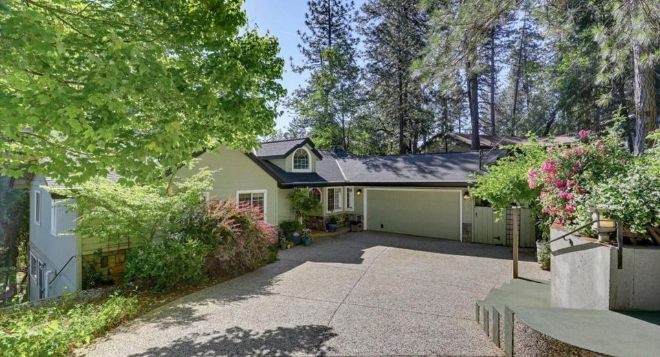21349 Leslie Dr, Grass Valley, CA 95945 Photo