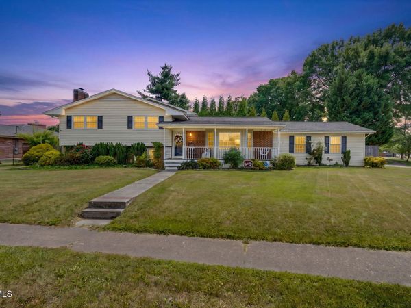 1801 Hermitage Drive, Kingsport, TN 37664