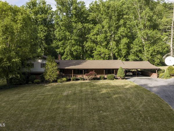 128 Lum Mcintosh Road, Erwin, TN 37650