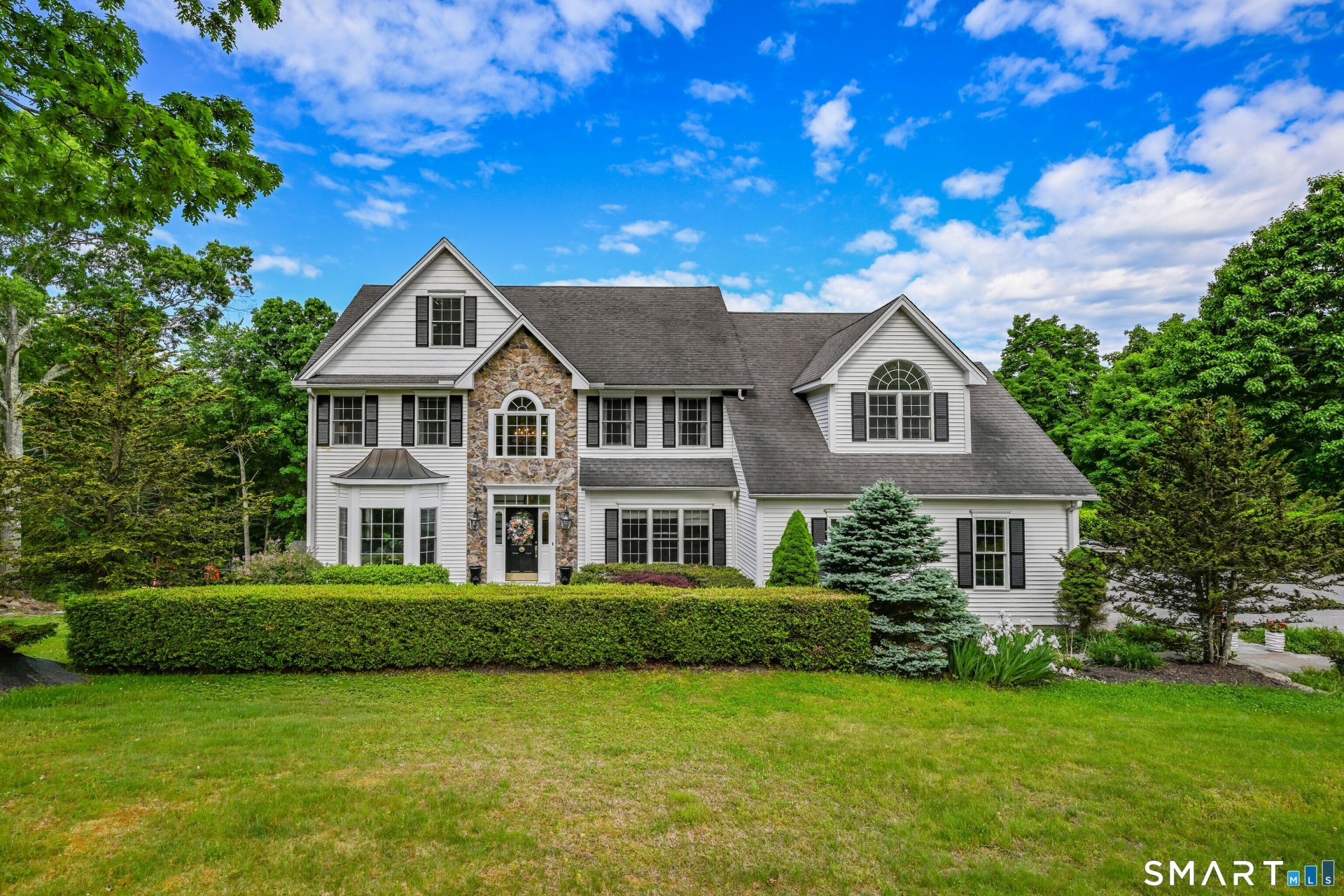 61 Silver Brook, Woodbury, CT 06798 Main Photo