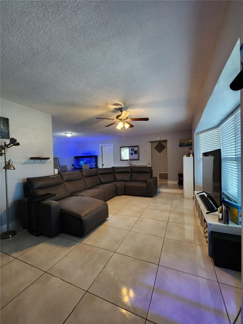 3381 NW 33rd Ct , Lauderdale Lakes, FL 33309 Photo