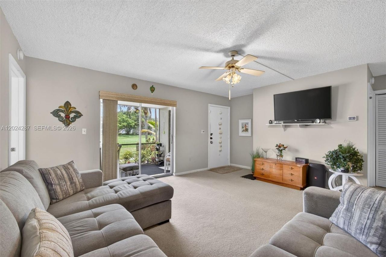 6555 Chasewood Dr , Unit D, Jupiter, FL 33458 Photo