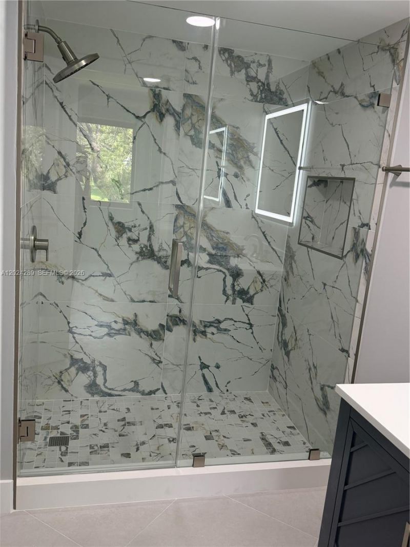 10233 NW 9th St Cir , Unit 105-1, Miami, FL 33172 Photo