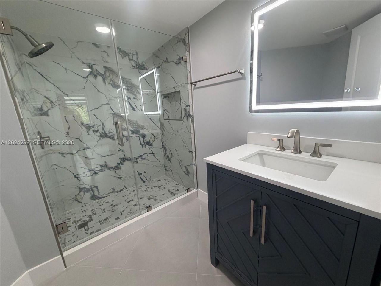 10233 NW 9th St Cir , Unit 105-1, Miami, FL 33172 Photo