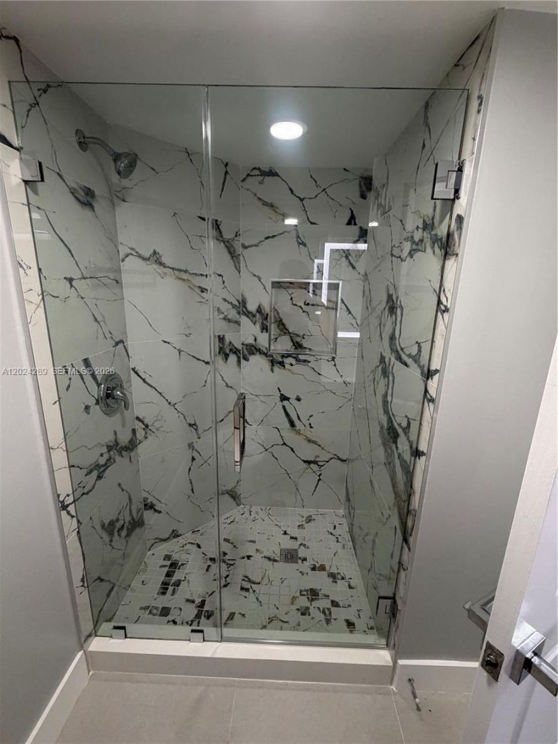 10233 NW 9th St Cir , Unit 105-1, Miami, FL 33172 Photo