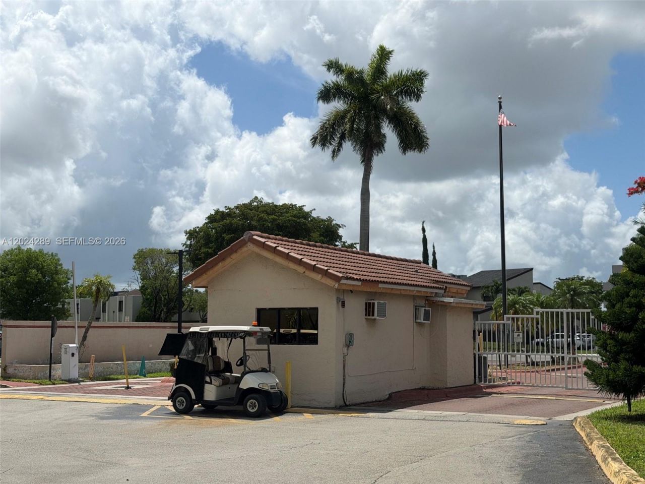 10233 NW 9th St Cir , Unit 105-1, Miami, FL 33172 Photo