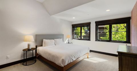 10120 Sagebrush Court, Truckee, CA 96161 Photo