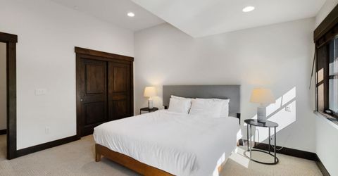 10120 Sagebrush Court, Truckee, CA 96161 Photo