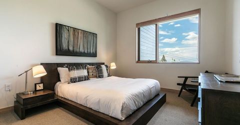 14223 Mountainside Place, Truckee, CA 96161 Photo