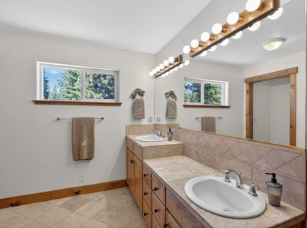 10983 Beacon Road, Truckee, CA 96161 Photo