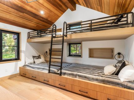 10212 Dick Barter, Truckee, CA 96161 Photo