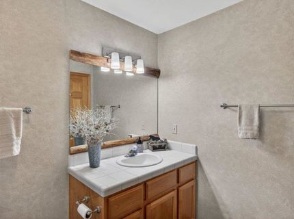 12698 Stockholm Way, Truckee, CA 96161 Photo