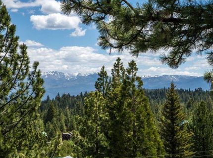 12698 Stockholm Way, Truckee, CA 96161 Photo