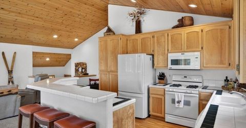 12698 Stockholm Way, Truckee, CA 96161 Photo
