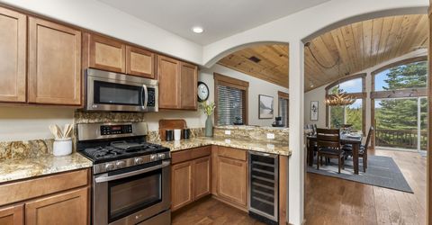 12397 Stockholm Way, Truckee, CA 96161 Photo