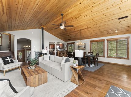12397 Stockholm Way, Truckee, CA 96161 Photo