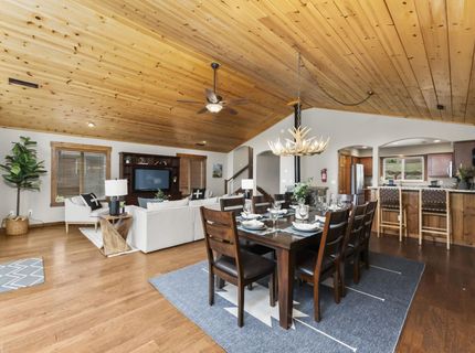 12397 Stockholm Way, Truckee, CA 96161 Photo