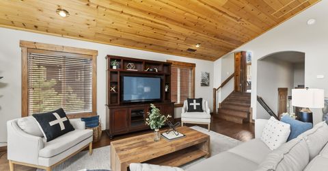 12397 Stockholm Way, Truckee, CA 96161 Photo