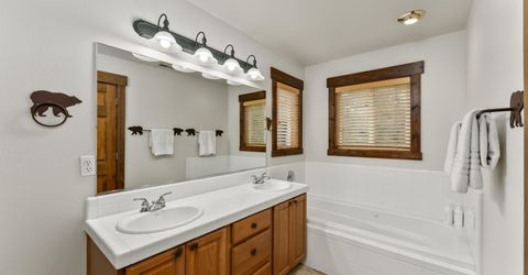 12397 Stockholm Way, Truckee, CA 96161 Photo