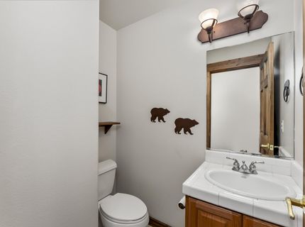 12397 Stockholm Way, Truckee, CA 96161 Photo