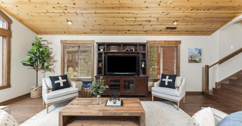 12397 Stockholm Way, Truckee, CA 96161 Photo