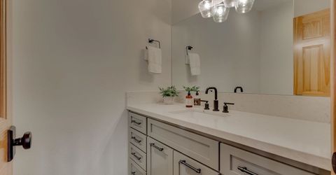 14313 Hansel Avenue, Truckee, CA 96161 Photo