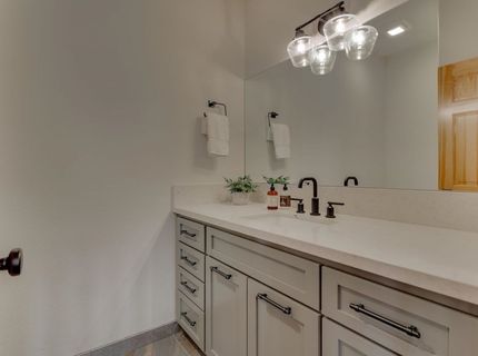 14313 Hansel Avenue, Truckee, CA 96161 Photo