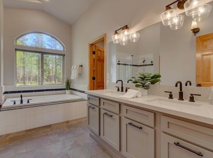 14313 Hansel Avenue, Truckee, CA 96161 Photo