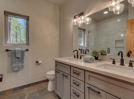 14313 Hansel Avenue, Truckee, CA 96161 Photo