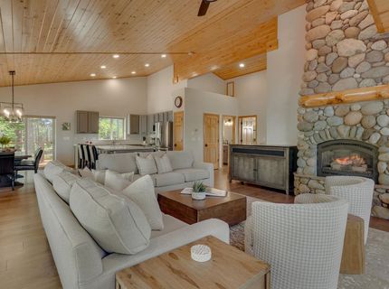 14313 Hansel Avenue, Truckee, CA 96161 Photo
