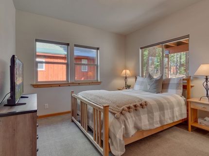 14313 Hansel Avenue, Truckee, CA 96161 Photo