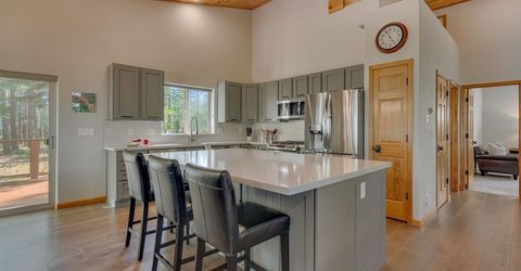 14313 Hansel Avenue, Truckee, CA 96161 Photo