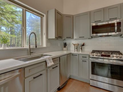 14313 Hansel Avenue, Truckee, CA 96161 Photo