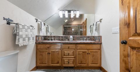 115 Bob Watson, Truckee, CA 96161 Photo