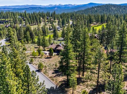 7985 Lahontan Drive, Truckee, CA 96161 Photo