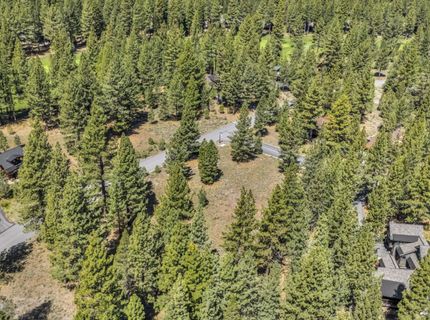 8154 Lahontan Drive, Truckee, CA 96161 Photo