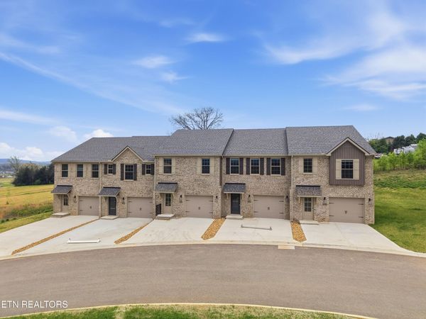 8934 Keenberg Lane, Knoxville, TN 37931
