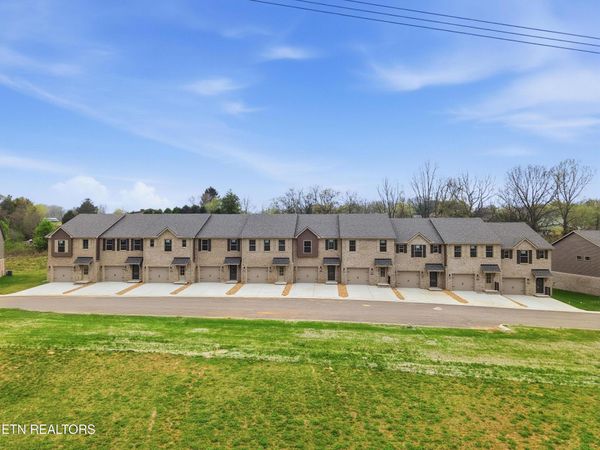 8946 Keenberg Lane, Knoxville, TN 37931
