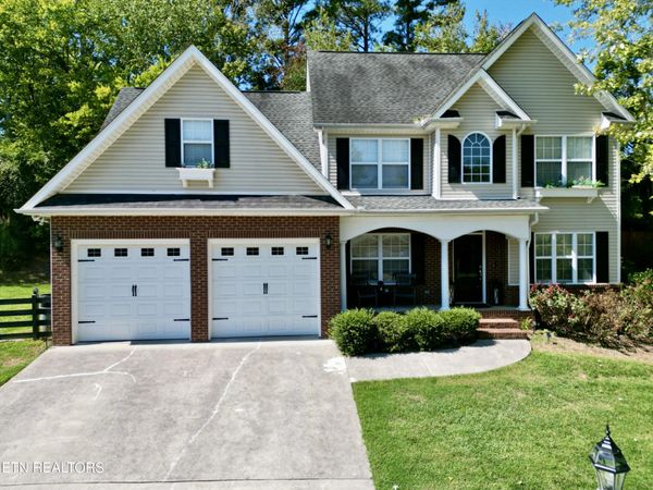 10825 Parkgate Lane, Knoxville, TN 37934