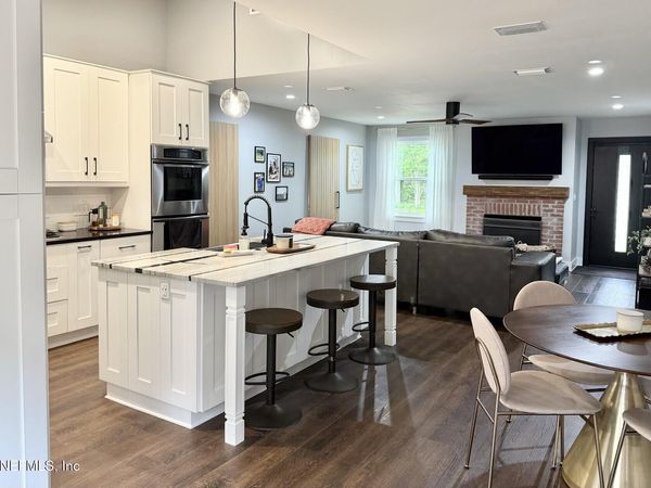 1728 MAYVIEW Road, Jacksonville, FL 32210