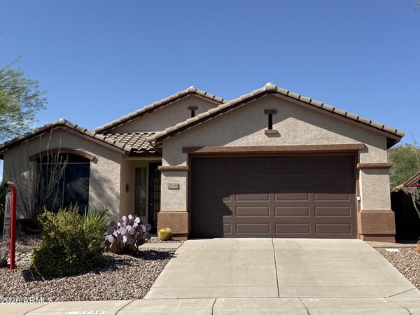 3738 W RUSHMORE Drive, Anthem, AZ 85086